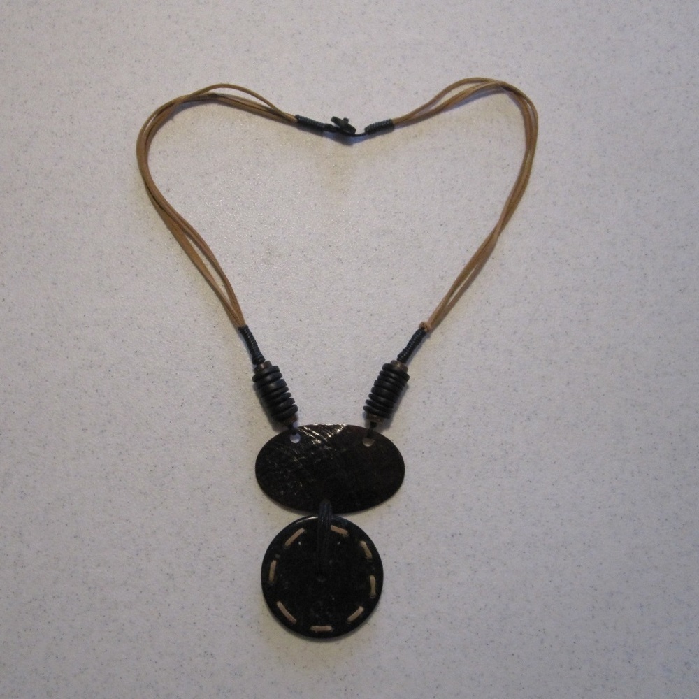 Boho necklace/leather and metal